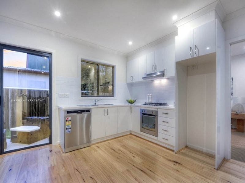 2/58 Marchant Avenue, Reservoir VIC 3073