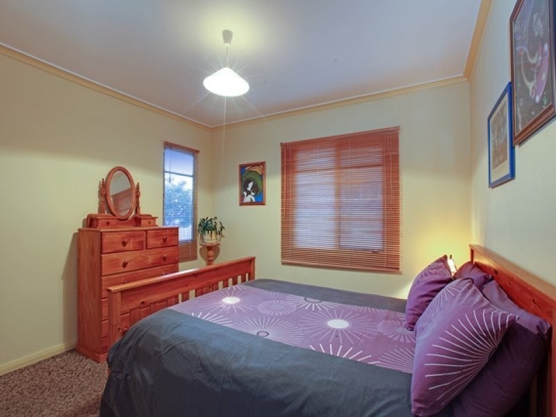 16 Nisbett Street, Reservoir VIC 3073