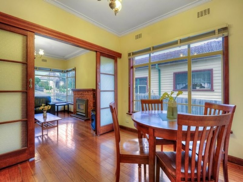 16 Wattle Grove, Reservoir VIC 3073