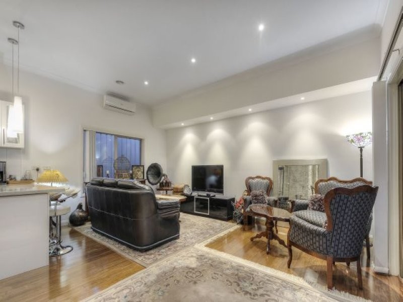 3/81 St Vigeons Road, Reservoir VIC 3073