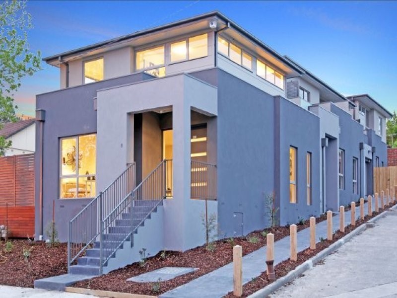 1/8 Chaleyer Street, Reservoir VIC 3073