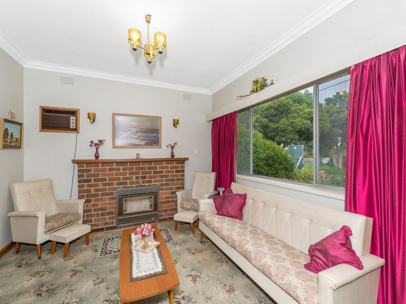 122 McMahon Road, Reservoir VIC 3073