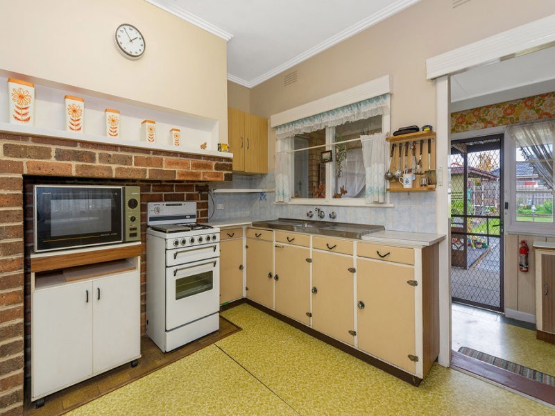 122 McMahon Road, Reservoir VIC 3073