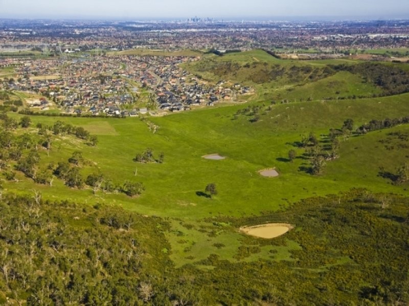 2 (Lot 413) Vanderbilt Avenue, South Morang VIC 3752
