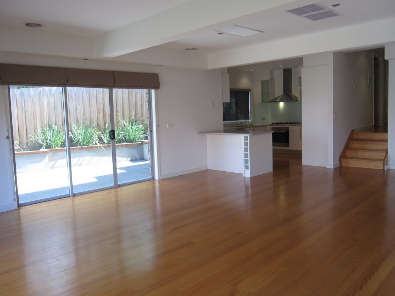 53C Miranda Road, Reservoir VIC 3073