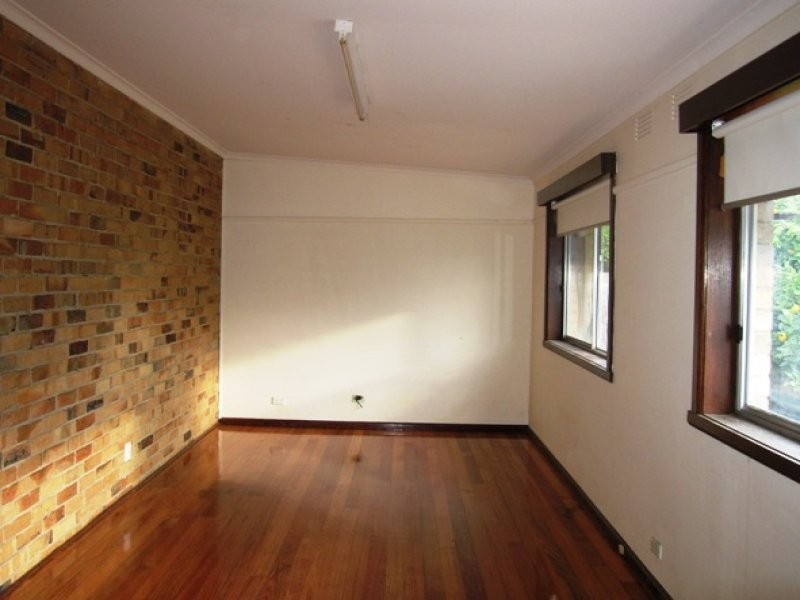 118 Crookston Road, Reservoir VIC 3073