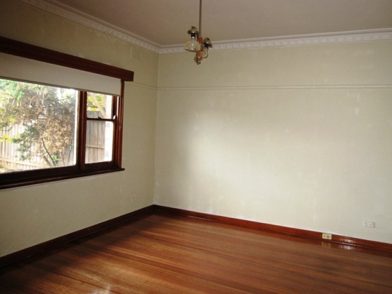 118 Crookston Road, Reservoir VIC 3073
