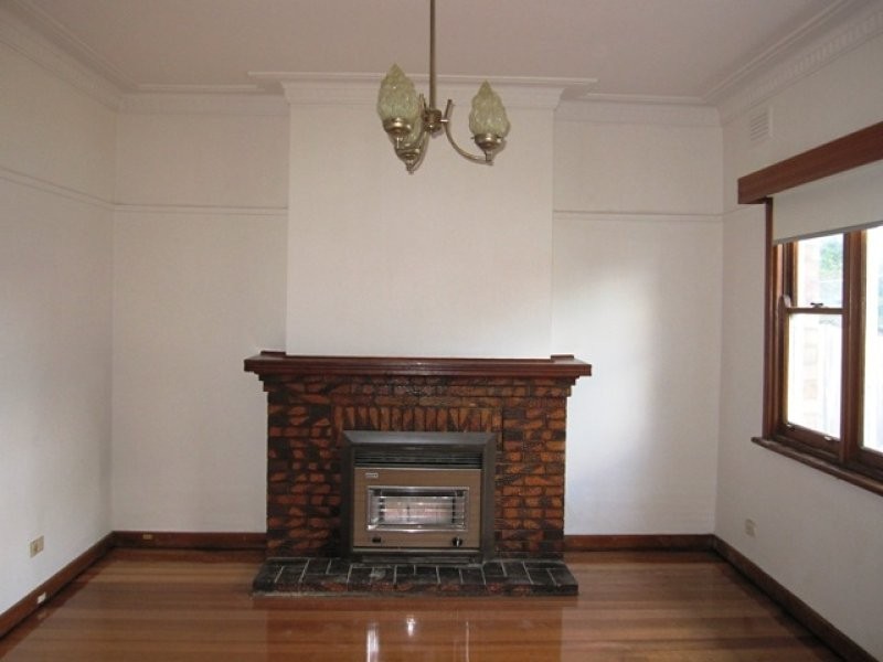118 Crookston Road, Reservoir VIC 3073