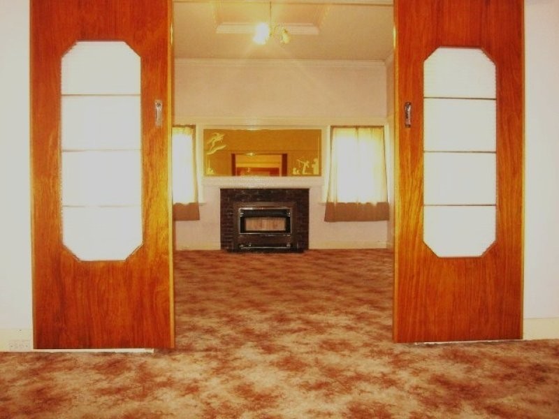 10 Royal Parade, Reservoir VIC 3073