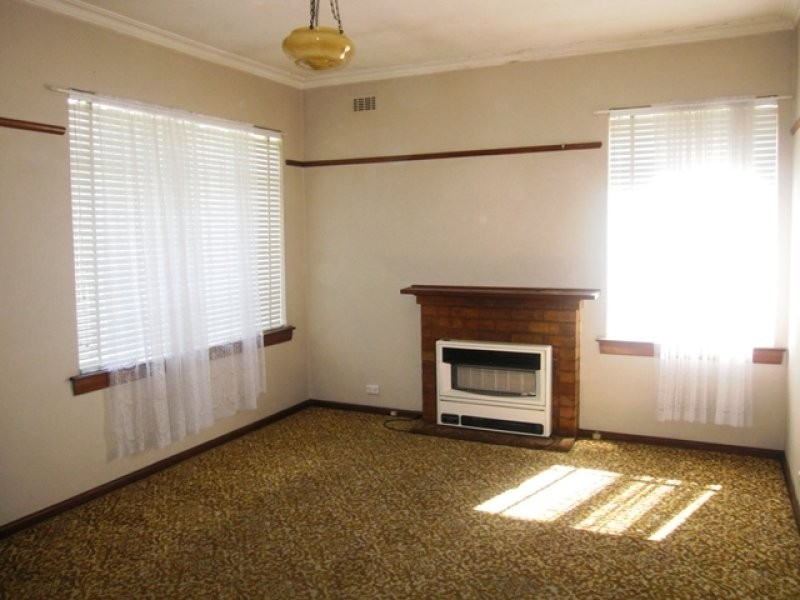 88 Royal Parade, Reservoir VIC 3073