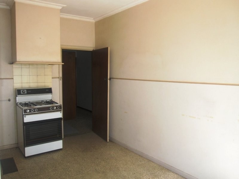 88 Royal Parade, Reservoir VIC 3073