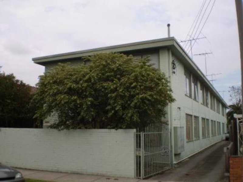 1/140 Blyth Street, Brunswick VIC 3056