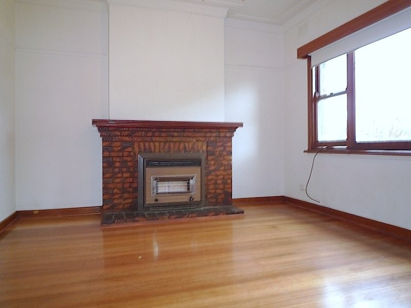 118 Crookston Road, Reservoir VIC 3073