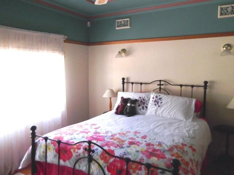 2 Don Street, Reservoir VIC 3073