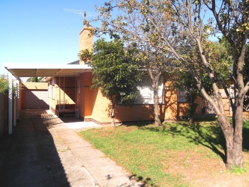 4 Ida Court, Reservoir VIC 3073