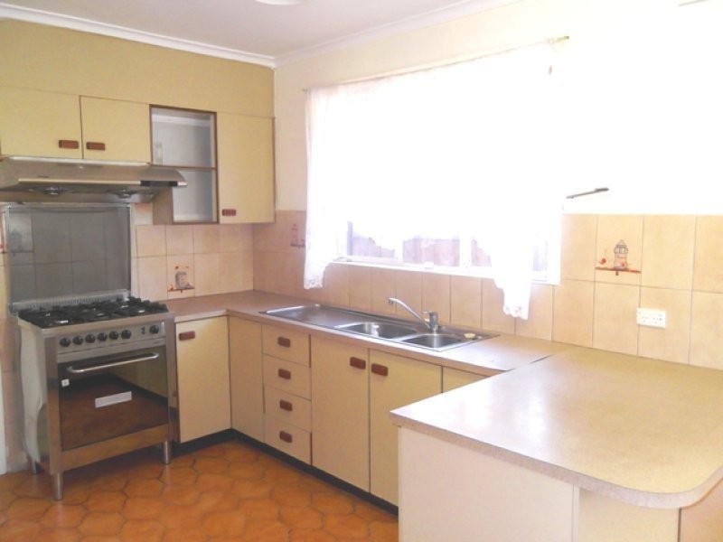 4 Ida Court, Reservoir VIC 3073