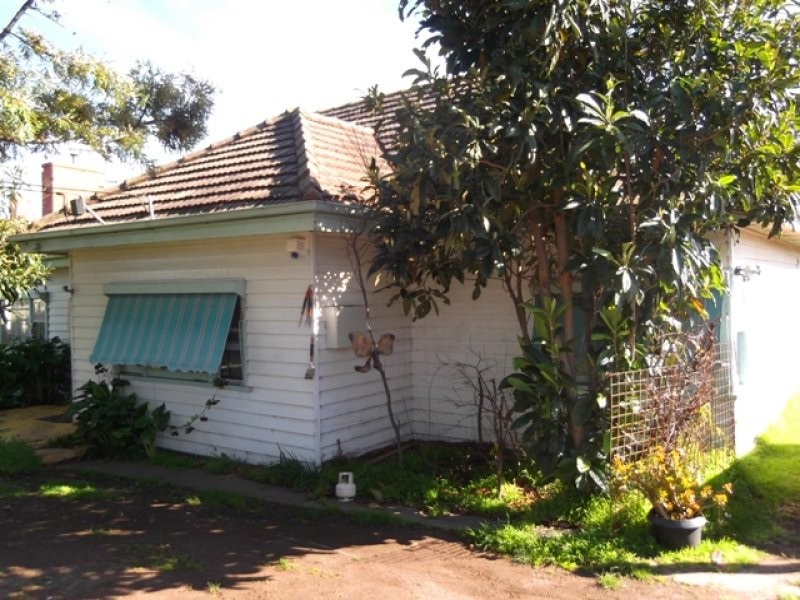 1033 High Street, Reservoir VIC 3073