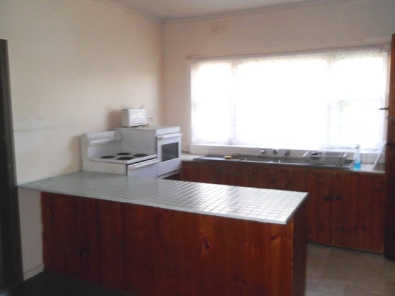 1033 High Street, Reservoir VIC 3073