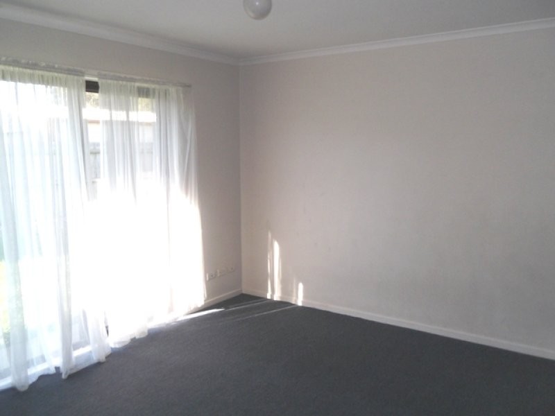 30 Lady Penrhyn Avenue, Mill Park VIC 3082