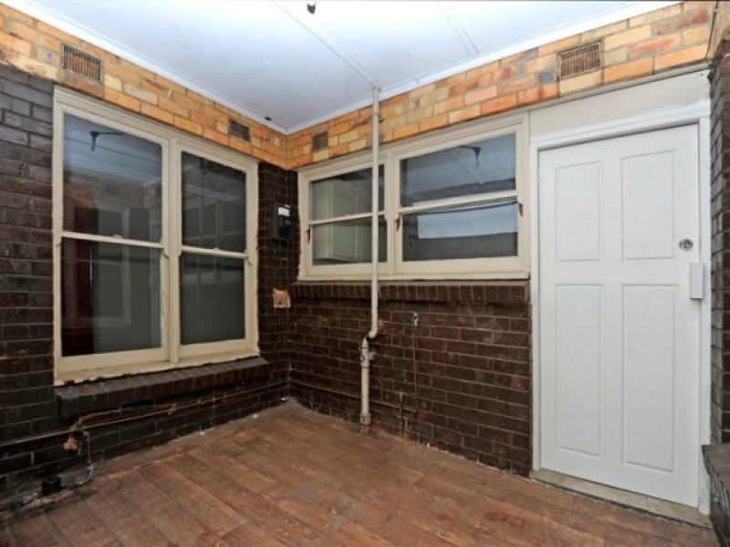 33 Crevelli Street, Reservoir VIC 3073