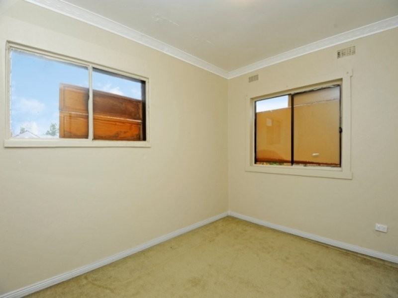 33 Crevelli Street, Reservoir VIC 3073