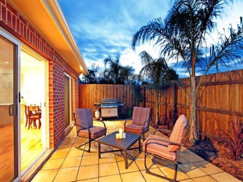 1F Black Street, Reservoir VIC 3073