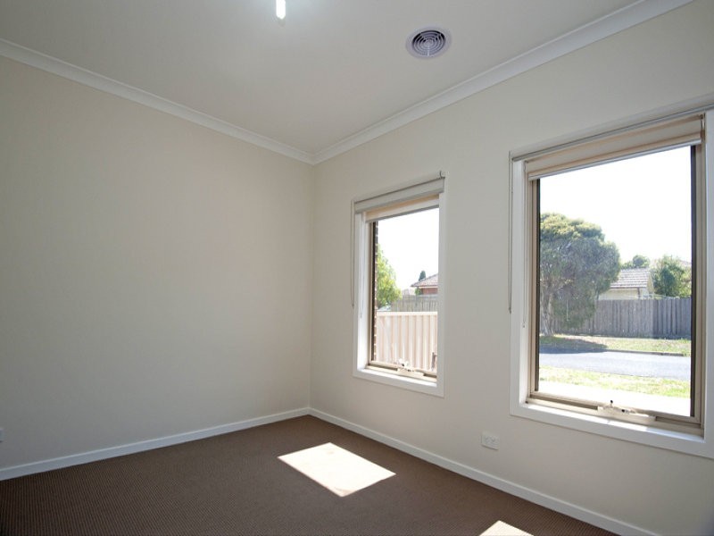 17 Wright Street, Reservoir VIC 3073