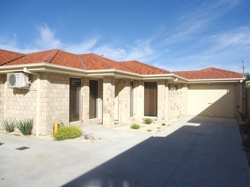 2/35 Clements Grove, Reservoir VIC 3073