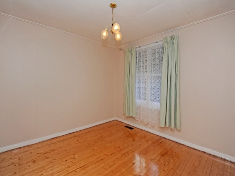 38 Lane Crescent, Reservoir VIC 3073