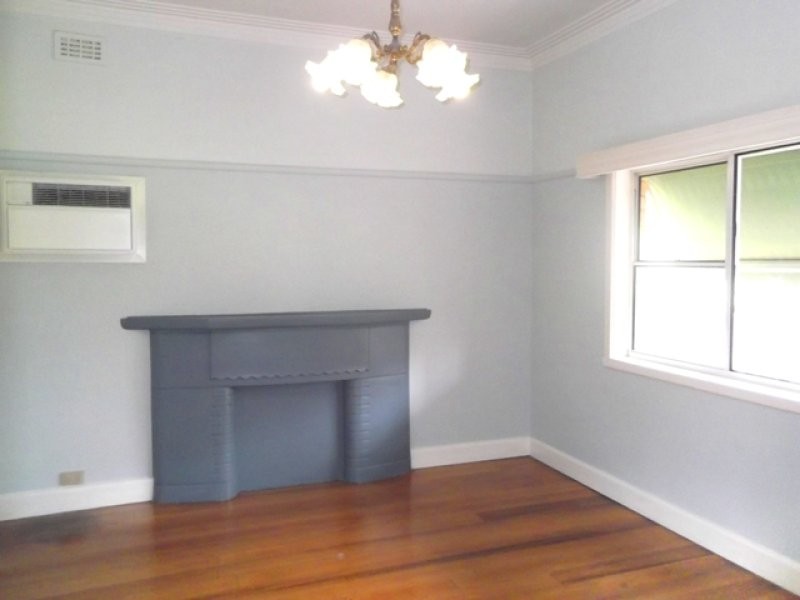 30 Pine Street, Reservoir VIC 3073