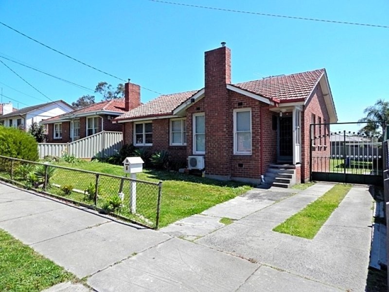 6 Laha Crescent, Preston VIC 3072