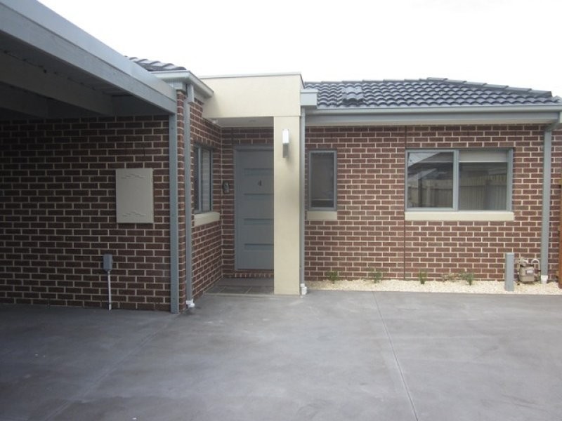 4/60 Leonard Avenue, Glenroy VIC 3046