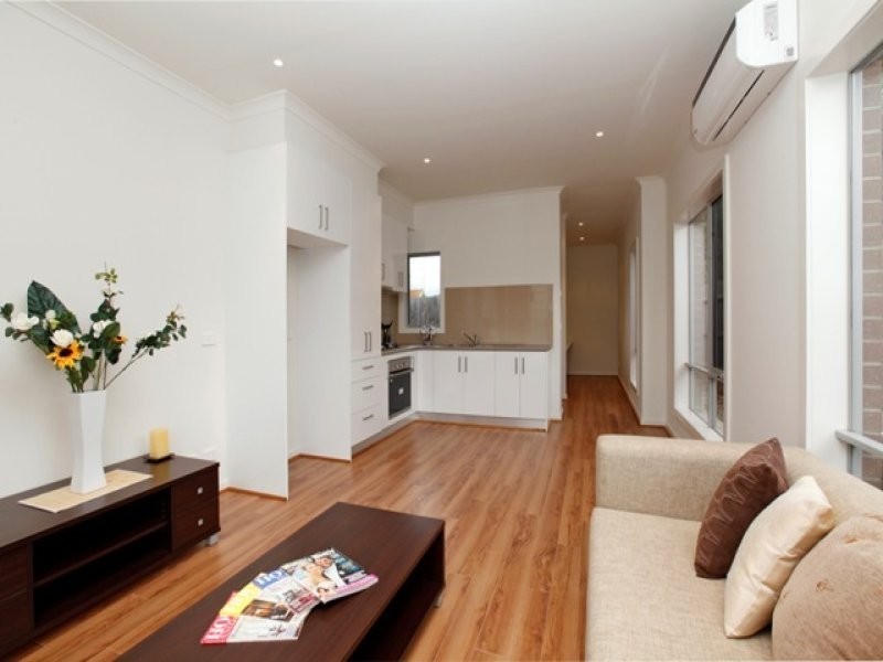 4/51 Lane Crescent, Reservoir VIC 3073