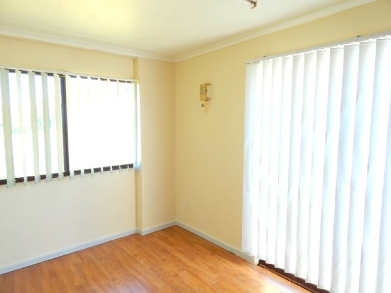 6 Oulton Crescent, Reservoir VIC 3073