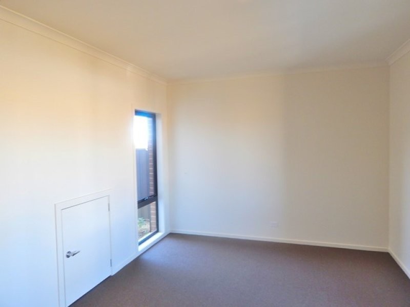 50 Little Windrock Lane, Craigieburn VIC 3064