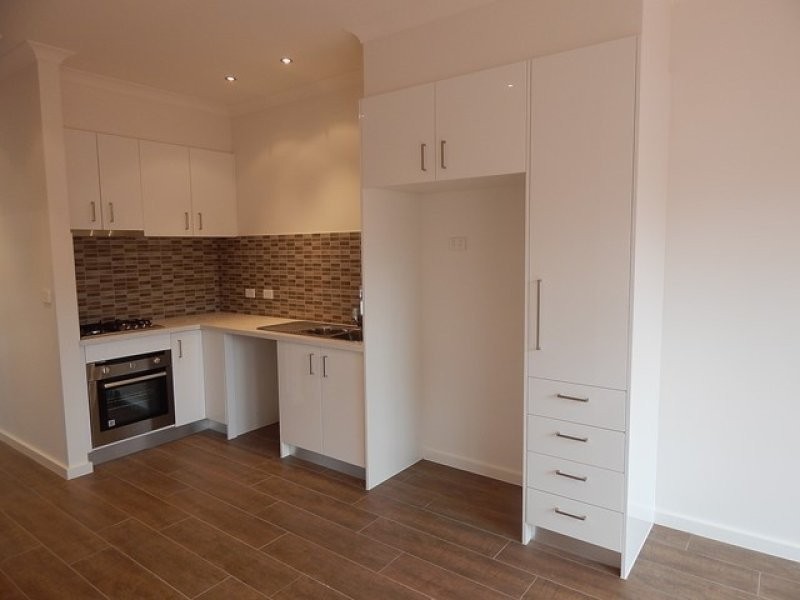 4/134 McMahon Road, Reservoir VIC 3073