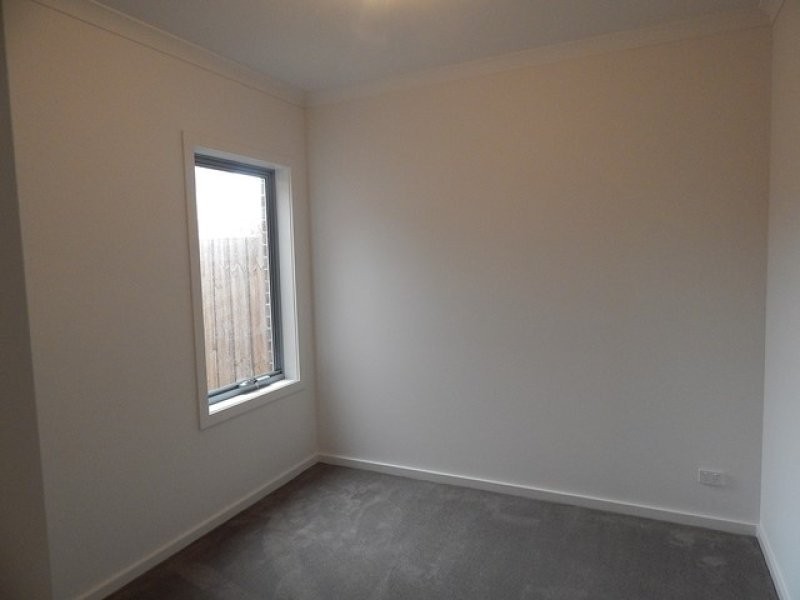 4/134 McMahon Road, Reservoir VIC 3073