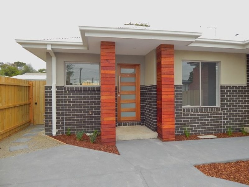 2/15 Cuthbert Road, Reservoir VIC 3073