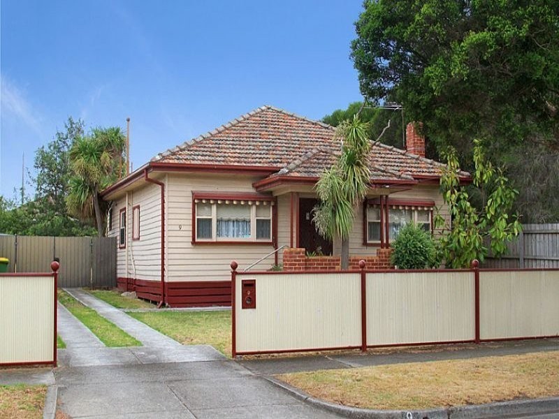 9 Tambo Avenue, Reservoir VIC 3073