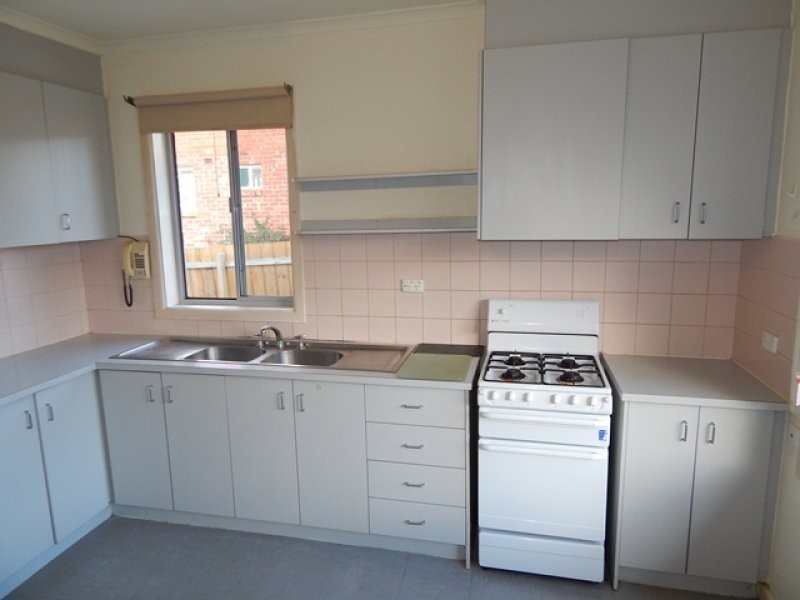 1/28 Charlton Crescent, Reservoir VIC 3073