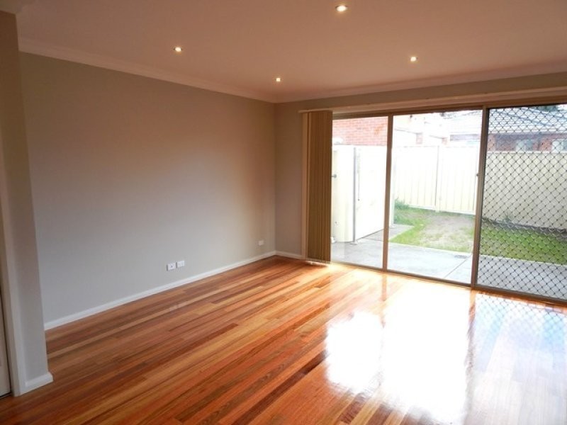 1/9 Cuthbert Road, Reservoir VIC 3073