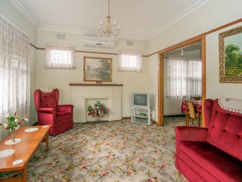 32 Orrong Avenue, Reservoir VIC 3073