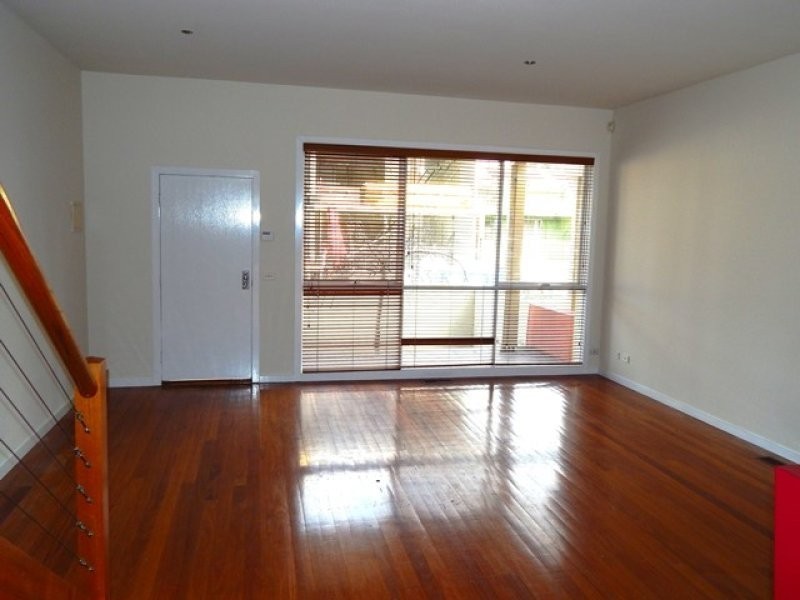 30 Warrs Avenue, Preston VIC 3072