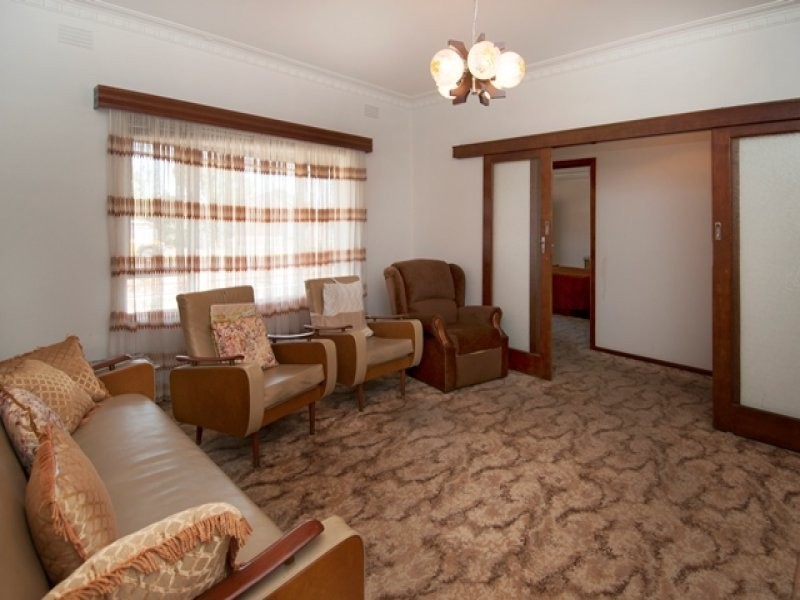 12 Asquith Street, Reservoir VIC 3073