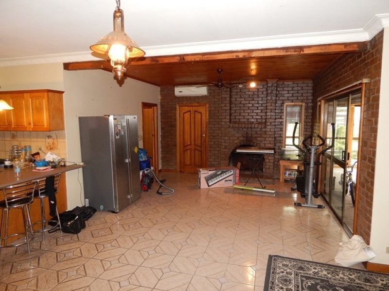 105 Barton Street, Reservoir VIC 3073