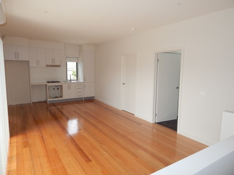 4/4 Arthur Street, Preston VIC 3072