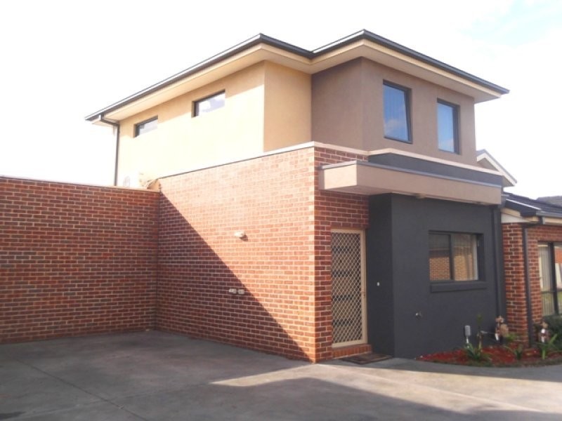 2/15-16 Macartney Street, Reservoir VIC 3073