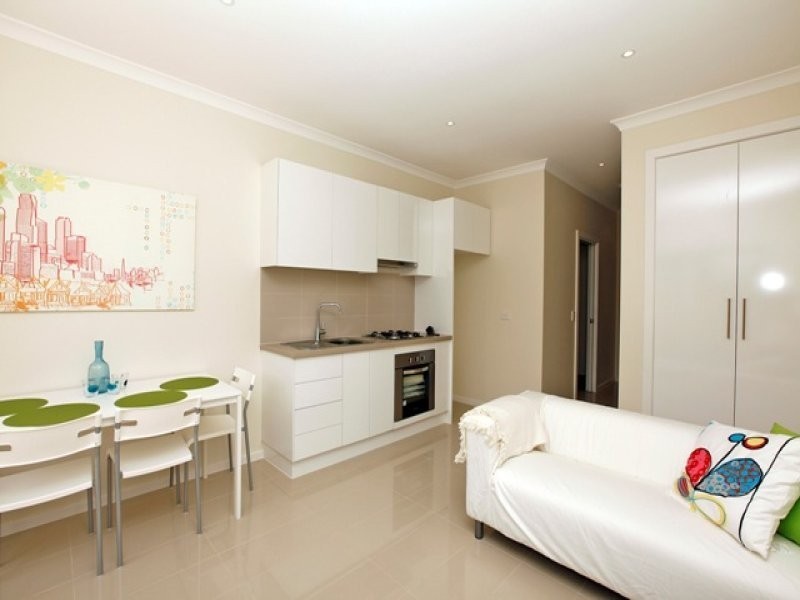 3/24 Charlton Crescent, Reservoir VIC 3073