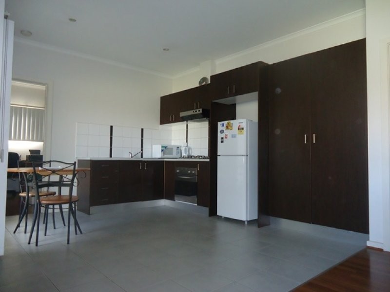 1/26 Barry Street, Reservoir VIC 3073