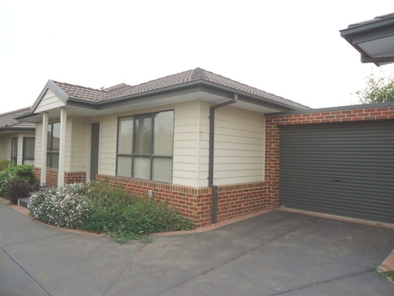 2/19 Hosken Street, Reservoir VIC 3073